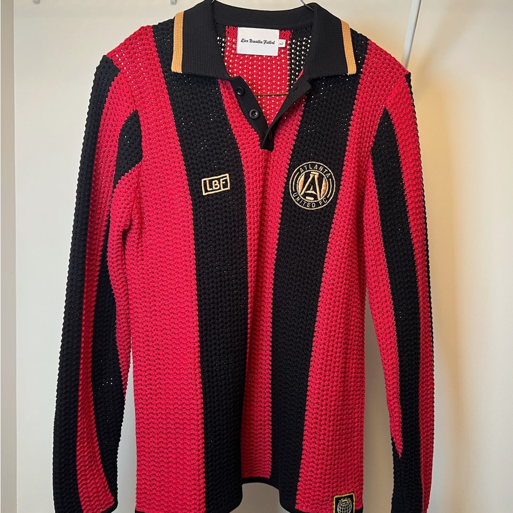 Unisex red and black Atlanta United - Connector Collection knitted - limited